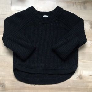 Aritzia Wilfred Crop Sweater